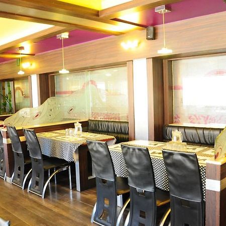 Hotel Venus 乌提 外观 照片